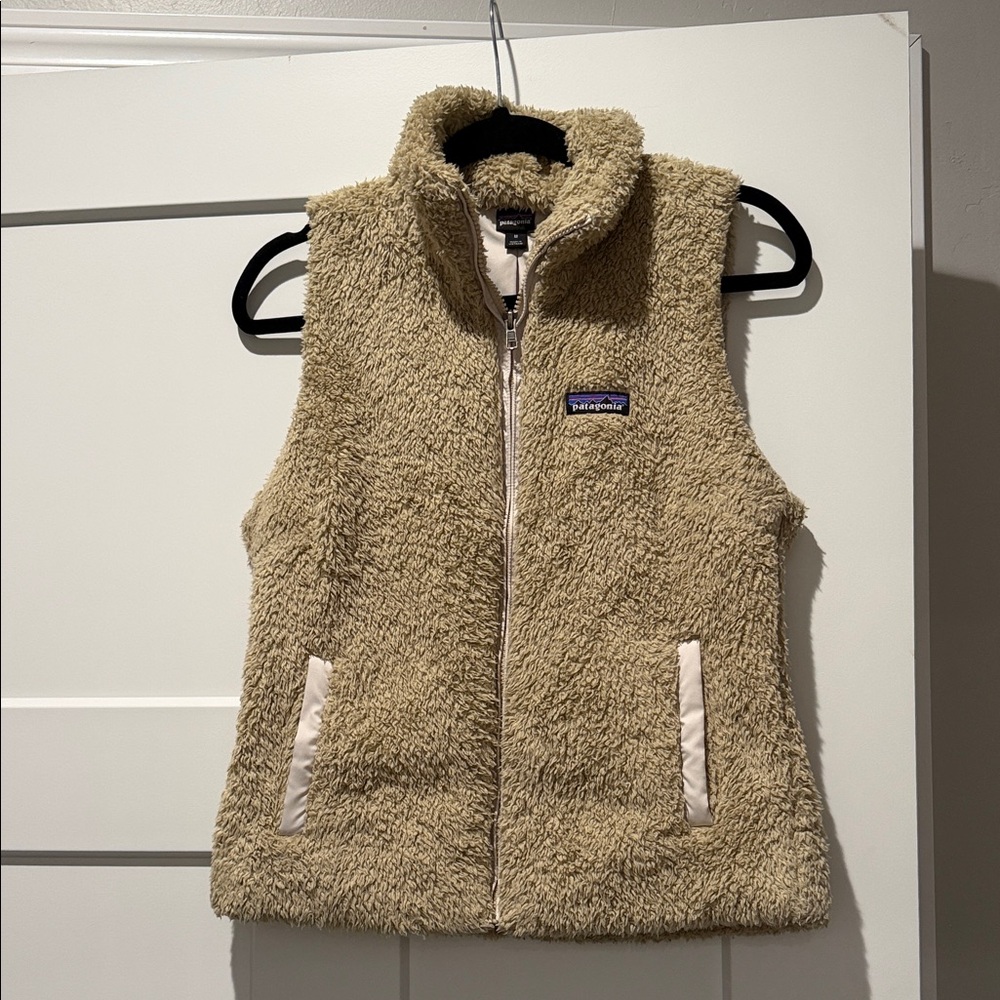 Patagonia Beige Sherpa Zip Vest